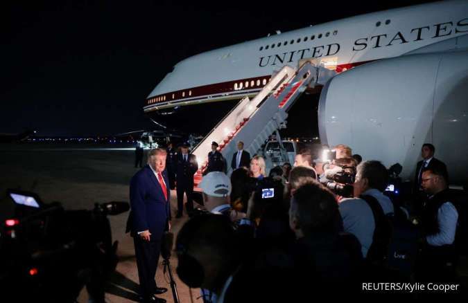 Trump Menyatakan Pesawatnya Lebih Berisiko Imbas Perubahan Penerbangan Rahasia