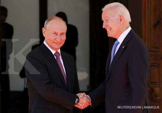 Presiden Rusia Vladimir Putin Tiba-Tiba Minta Berbicara dengan Joe Biden Via Telepon