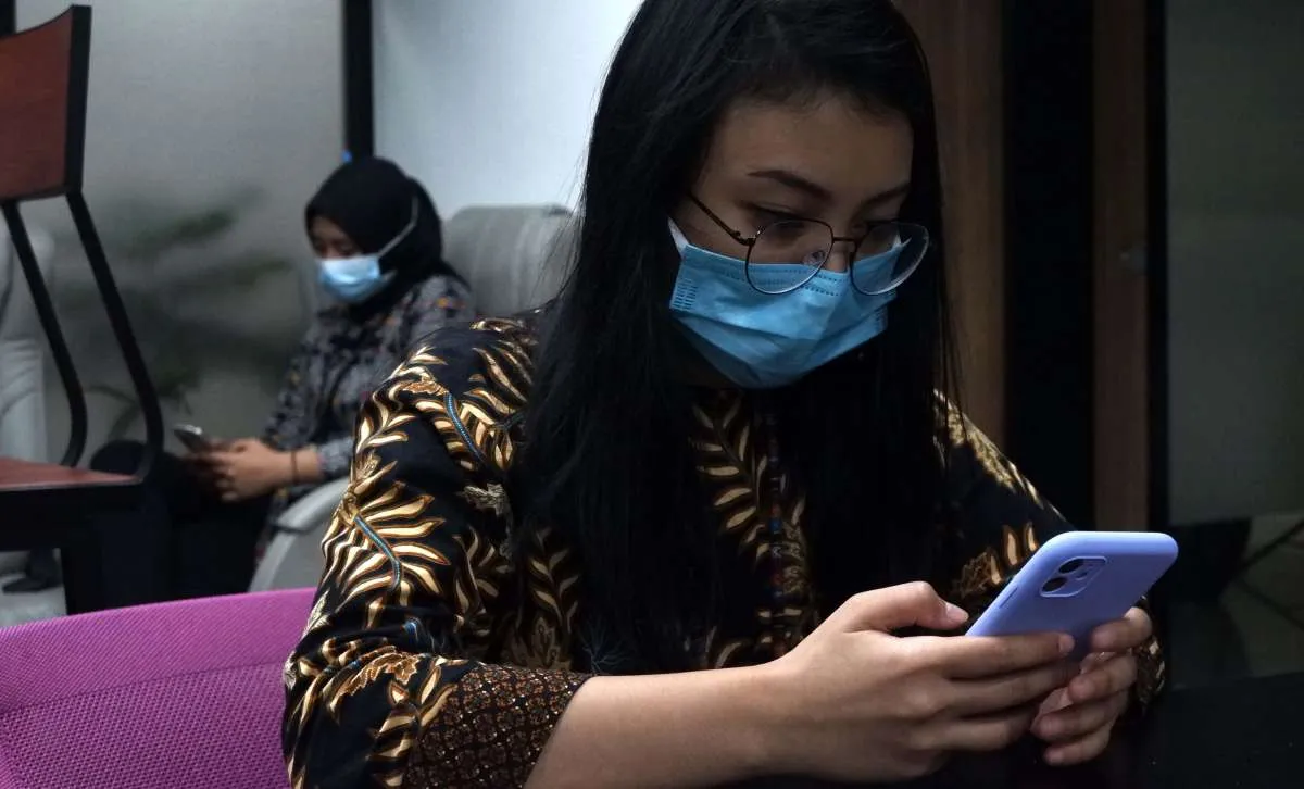 Jangan sampai menular, ini cara membedakan batuk biasa dengan gejala Covid-19