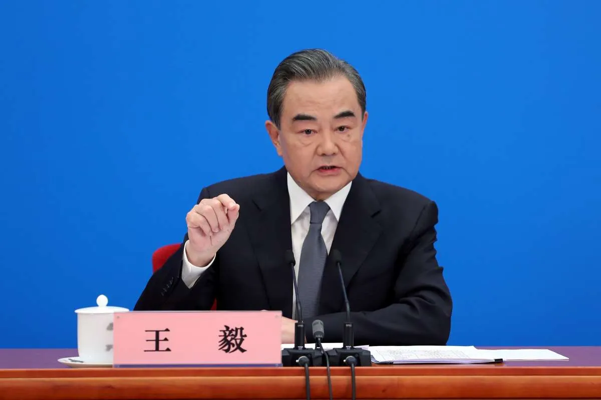 Menlu China berharap dunia bisa membimbing Taliban secara positif