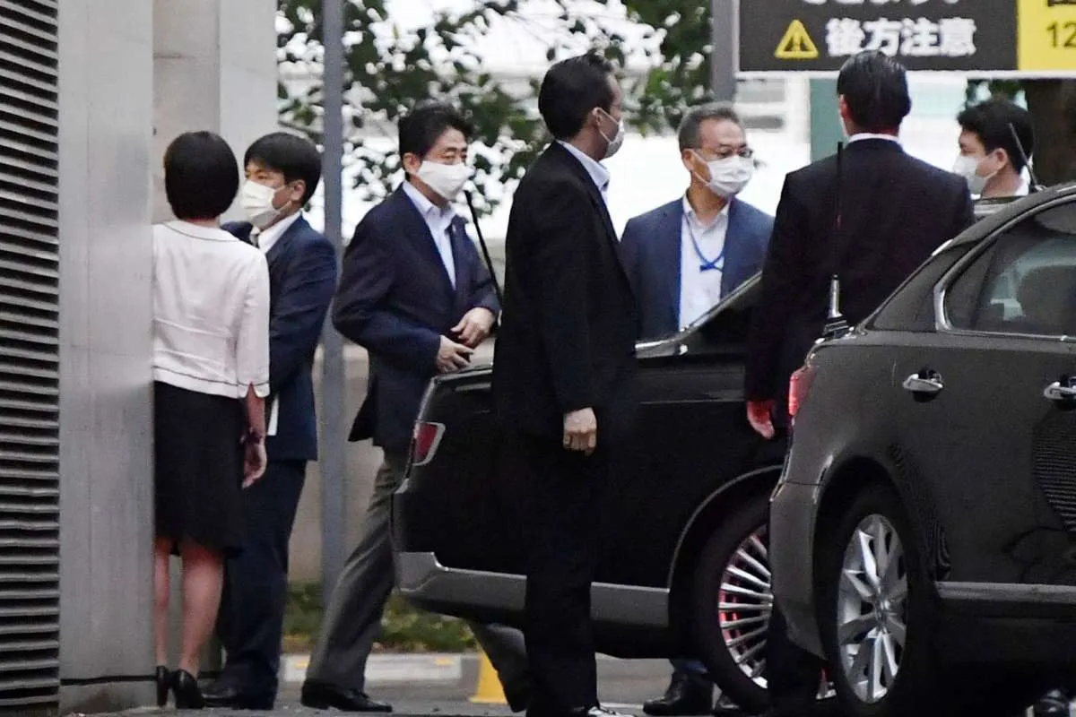 Pernah lepas jabatan perdana menteri karena kesehatan, kini PM Shinzo Abe sakit lagi