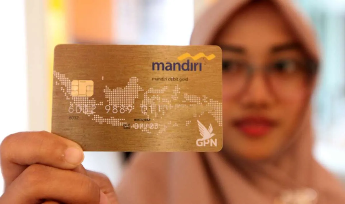 Proses implementasi kartu debit chip Bank Mandiri terhambat pandemi corona