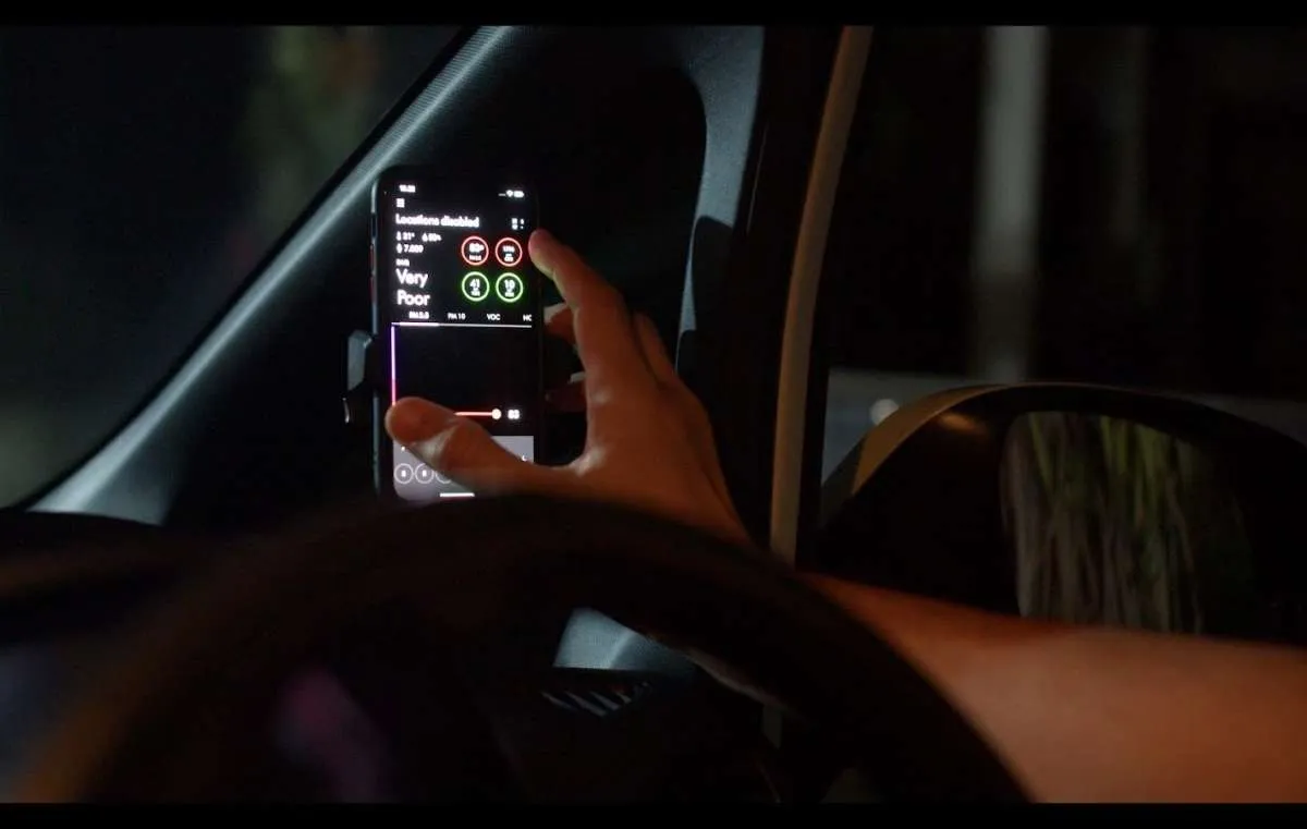 Teknologi Wearable Pemantau Kualitas Udara Dyson Ungkap Polusi Pribadi di Jakarta