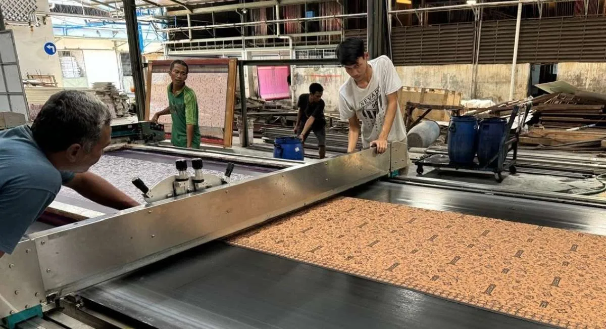 Terus Berinovasi Jadikan Batik Ikuti Tren Fashion Modern