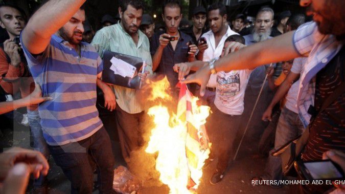 Heran, ultimatum militer bikin bursa Mesir melejit