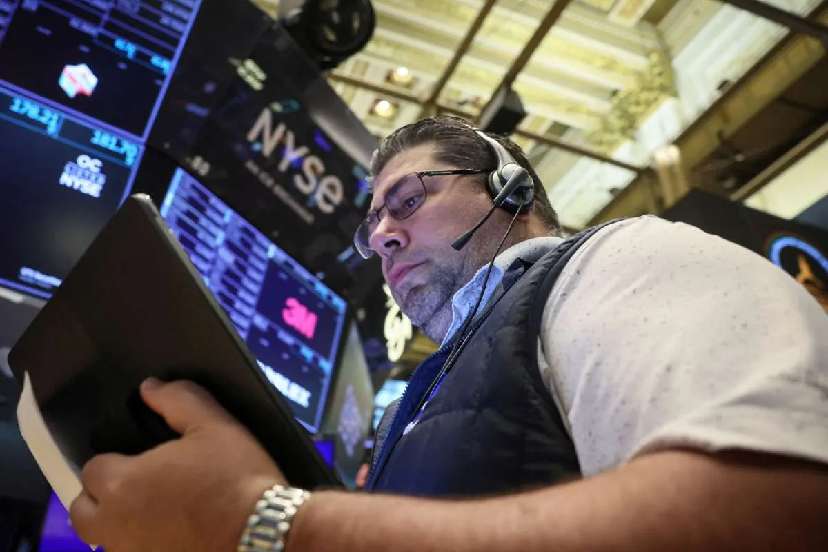 Wall St Mixed Kamis (12/9), Data PPI Pertahankan Harapan Pemotongan Suku Bunga Kecil