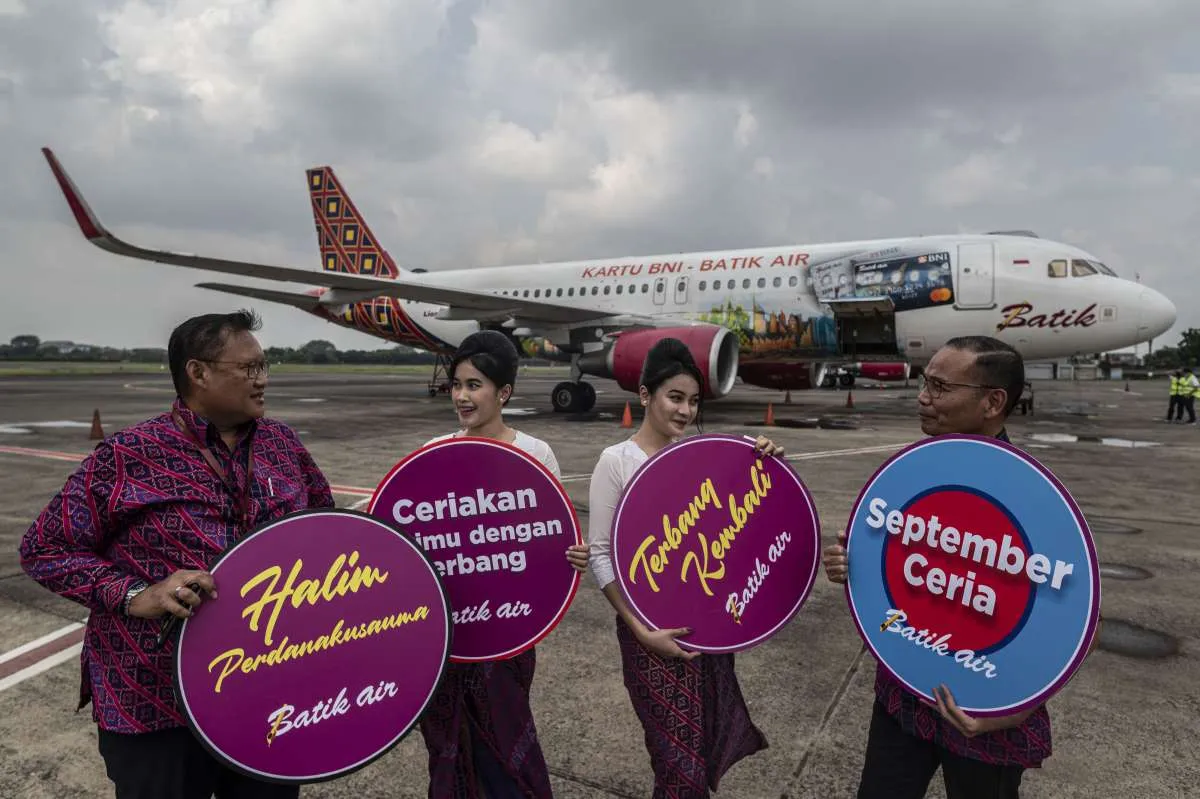 Tertarik Jadi Pramugari & Pramugara? Lion Air Buka Lowongan Lo!