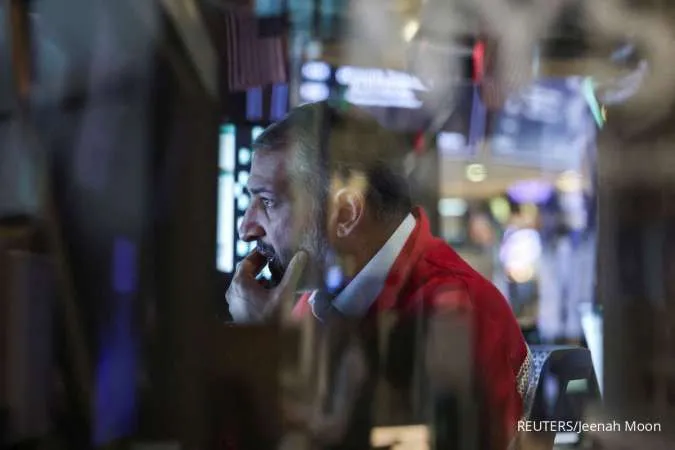 GLOBAL MARKETS-Stocks Climb, Dollar Dips with US-China Trade Talks Eyed