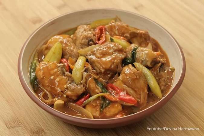 Resep Ayam Asam Manis Pedas Kuah Kental nan Sedap ala Devina Hermawan
