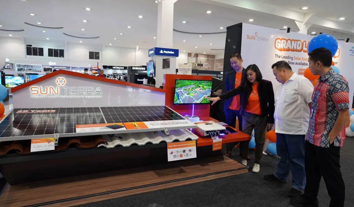 SUN Terra Hadirkan Display Interaktif Sistem Energi Surya di Gerai Electronic City