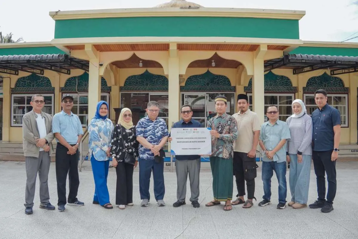 Jamkrindo Berkolaborasi dengan IFG dan Kejaksaan Gelar Program TJSL di Pariaman