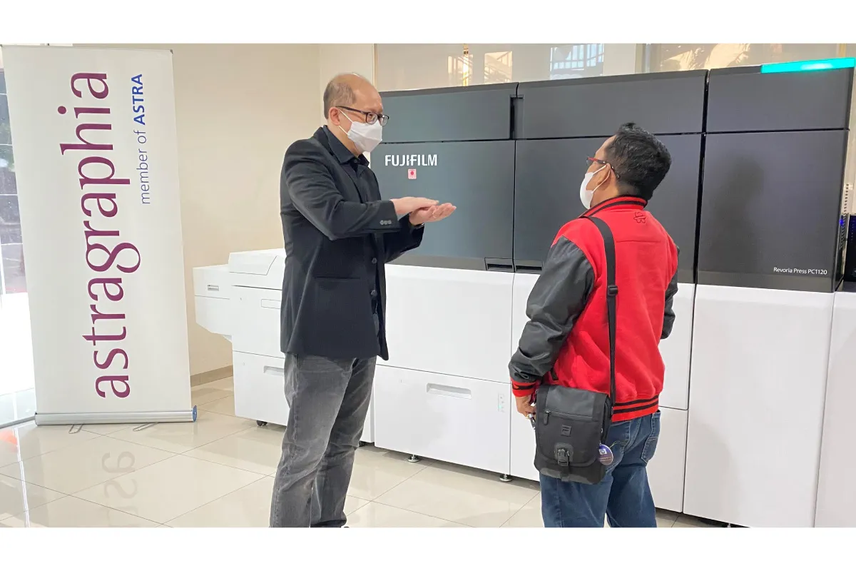 Astragraphia Perluas Pangsa Pasar Pencetakan melalui Fujifilm Revoria PressTM PC1120