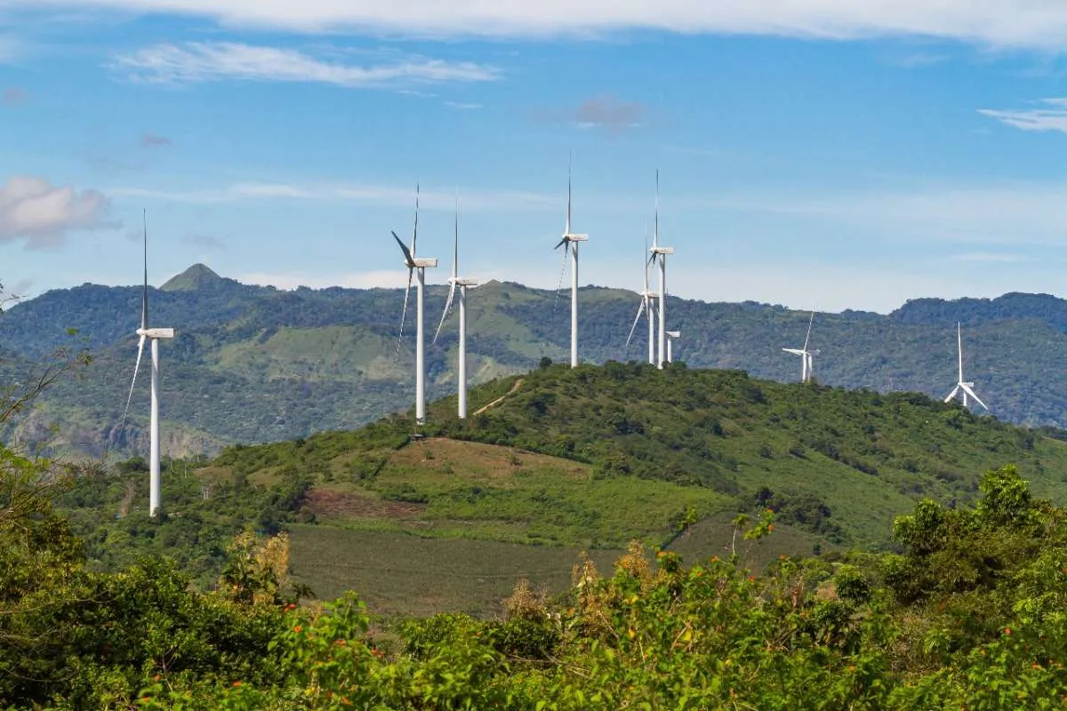 PT SMI Salurkan Pembiayaan EBT Rp 25,87 Triliun hingga Juli 2025