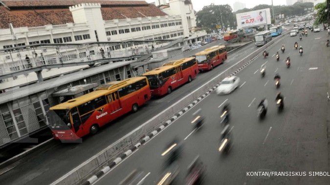 Tiga masalah bus Transjakarta menurut Jokowi