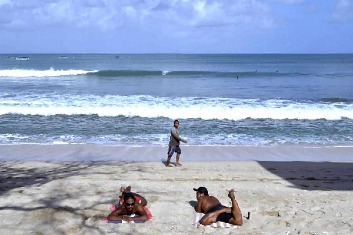 Siang Ini Bakal Ada Paparan Sinar UV Berbahaya, Pakai Pelindung Saat Keluar Ruangan!