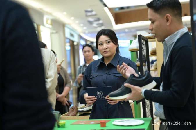 Tips Padu Padan Sneakers: Tampil Profesional Hingga Effortless
