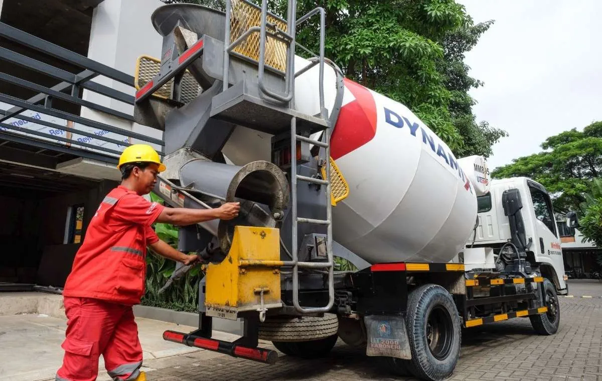 SMGR Garap Pasar Beton Siap Pakai di Permukiman Padat dengan MiniMix