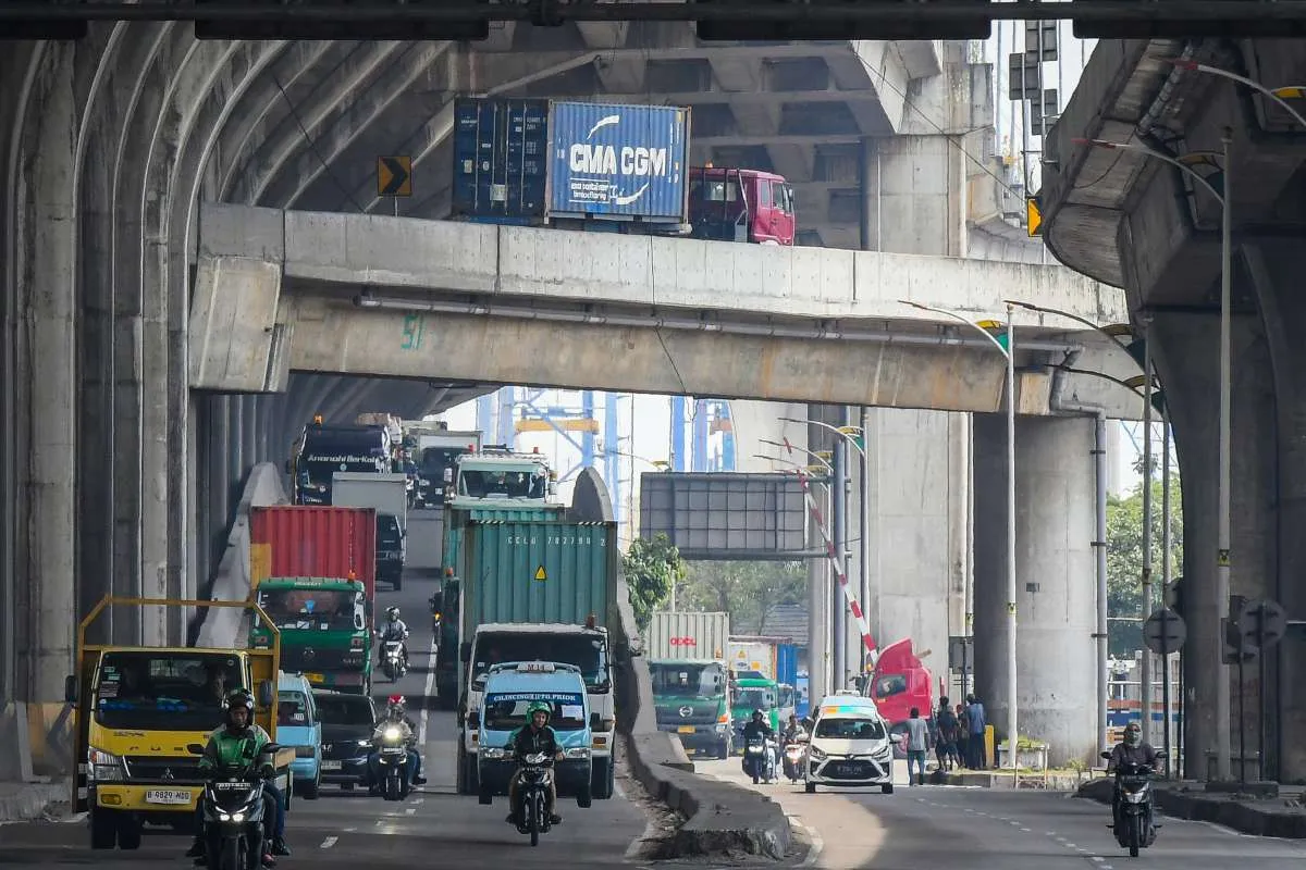 Surplus Neraca Perdagangan RI Diproyeksi Menyempit Jadi US$ 3,10 Miliar di April 2025