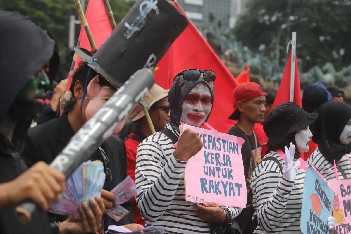 Nasib Buruh Indonesia dan Paradoks Pasar Liberal