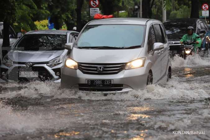 Asuransi mobil terkena banjir