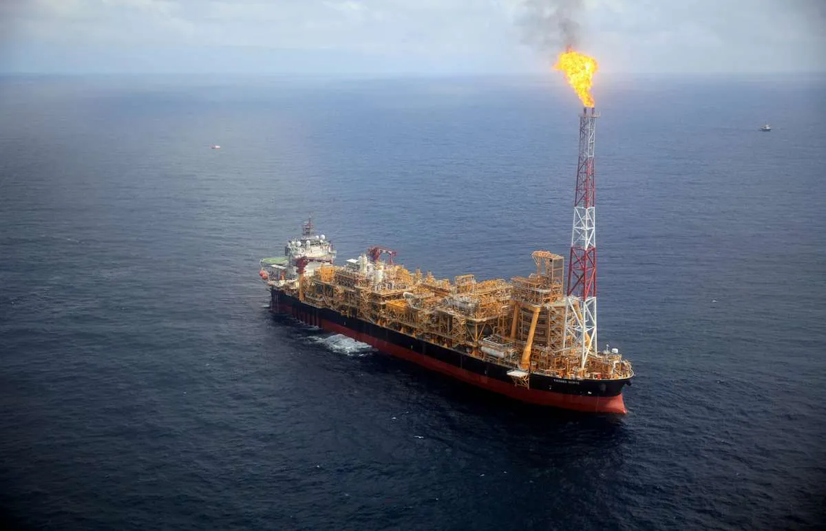Aramco Akan Memangkas Harga Jual Minyak di Asia Bulan Depan 