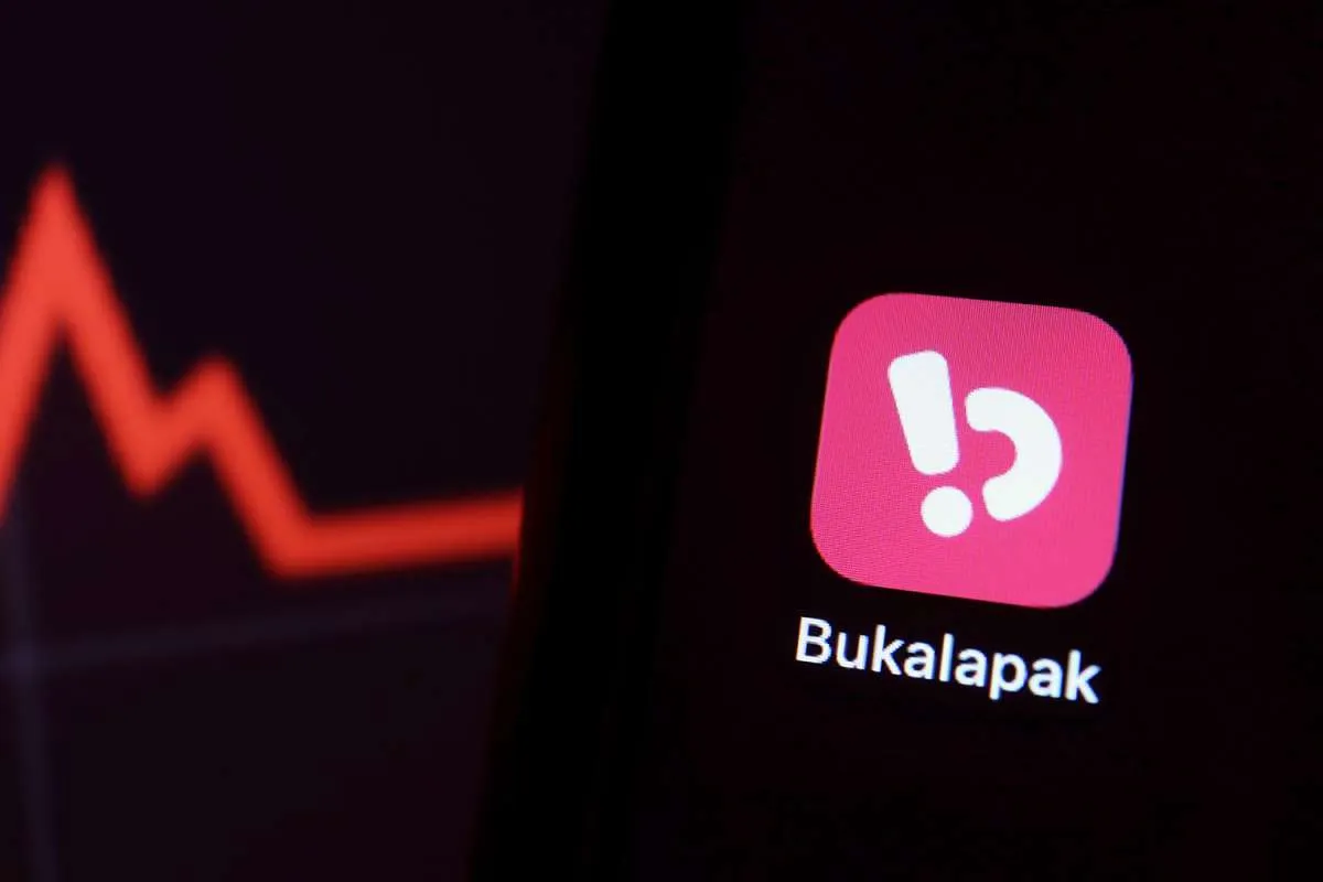 Perdagangan perdana, saham BUKA melejit 24,71% dan kena ARA