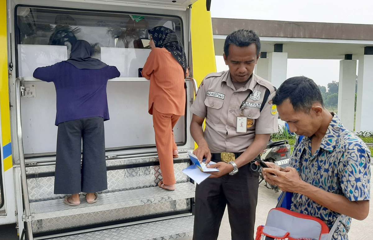 Mobil Kas Keliling BTN Jemput Bola Nasabah