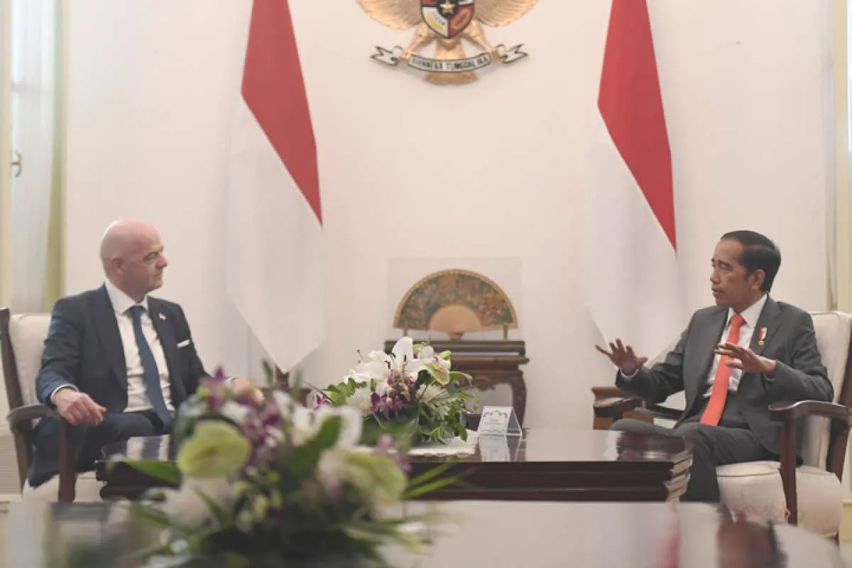 Jokowi Bertemu Presiden FIFA, Indonesia Tetap Tuan Rumah Piala Dunia U-20