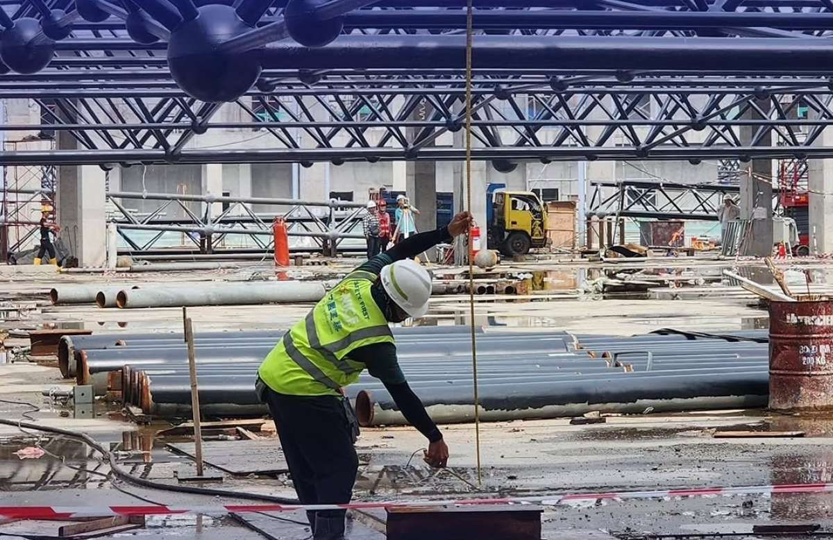 Manajemen PANI Klarifikasi Rumor Rights Issue, Harga Sahamnya Langsung Terkoreksi