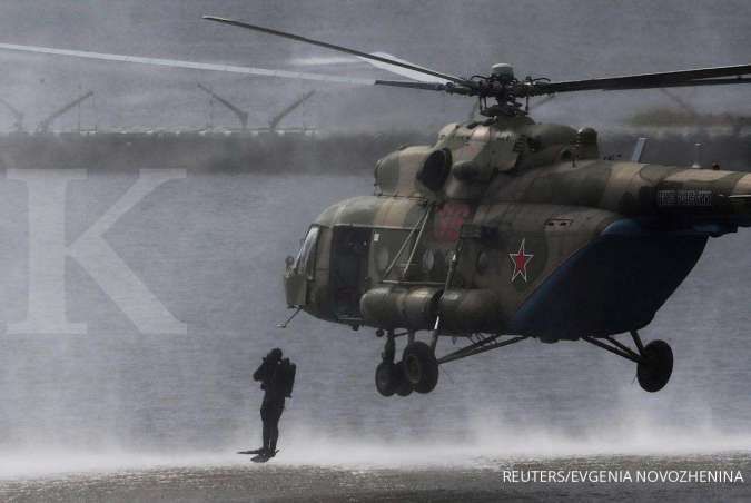 Pembicaraan dengan AS Mandek, Putin Geser Helikopter Militer ke Perbatasan Ukraina