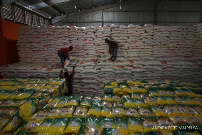 Prabowo Bakal Bangun 25.000 Gudang Beras, Pengamat: Lebih Baik Perbaiki yang Lama