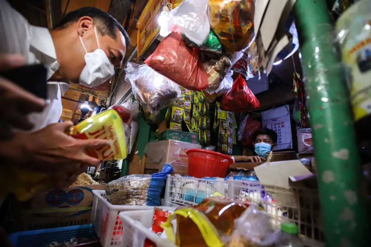 Mendag Lutfi: Saya juga Bingung, Tiba-Tiba Minyak Goreng Keluar Semua