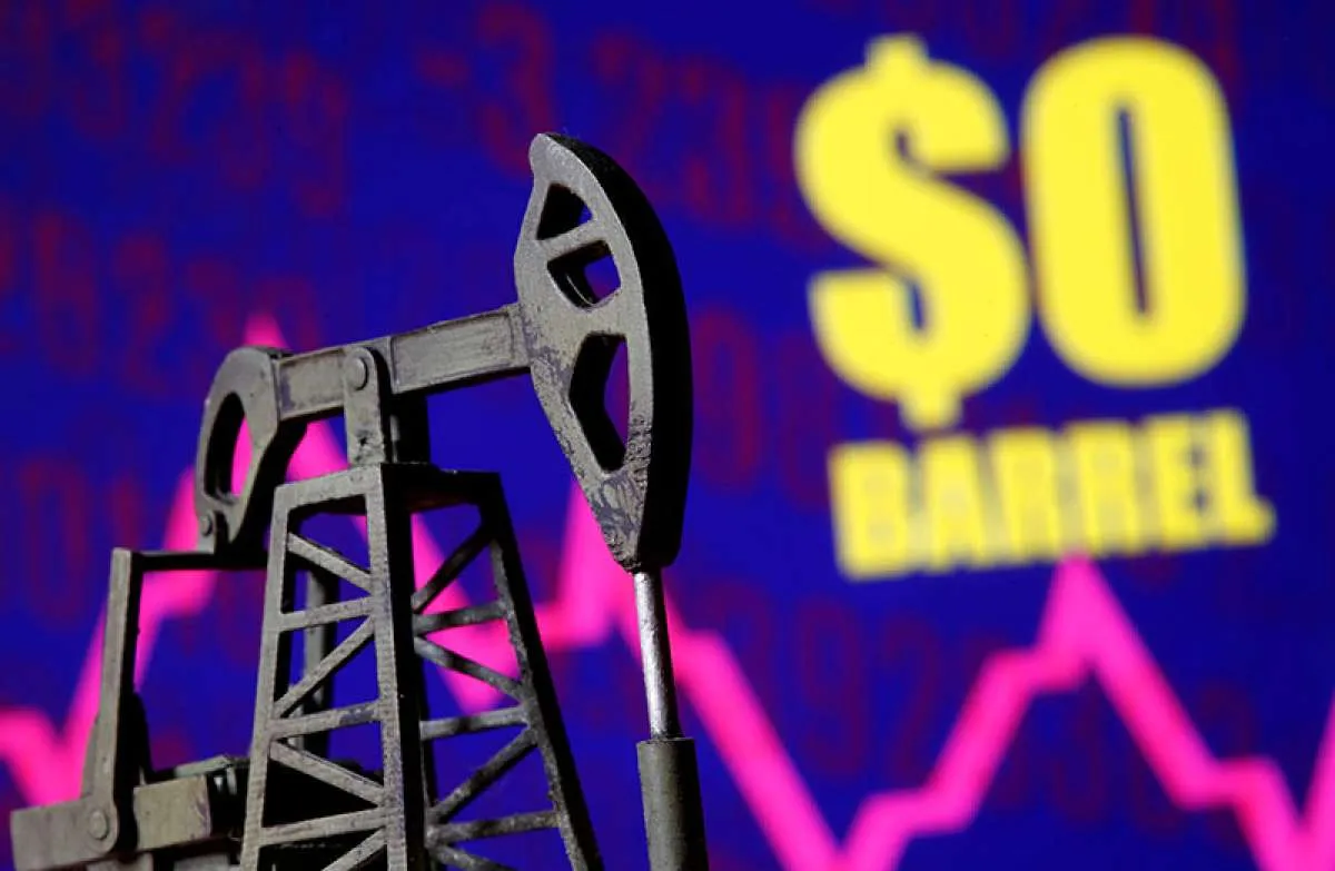 Harga Minyak Terkoreksi Tipis Jelang Pertemuan OPEC+