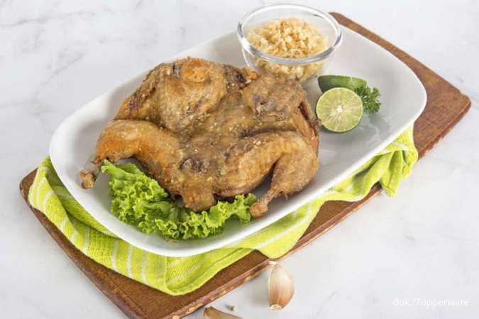 Resep Weekend Masak Ayam Goreng Tulang Lunak, Renyah dan Mudah Digerogoti