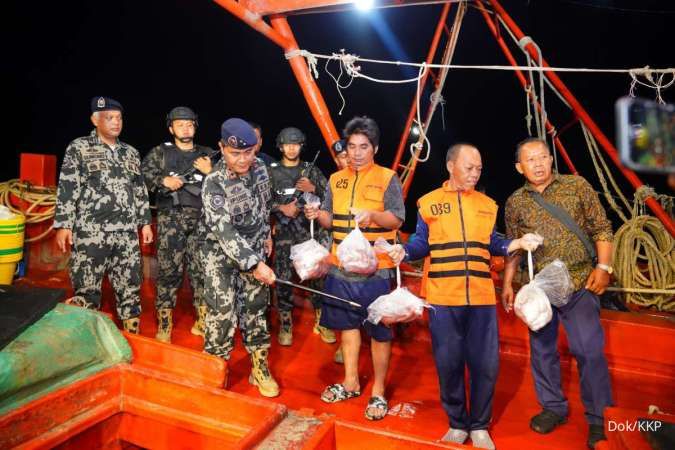 Tiga Kapal Pencuri Ikan Asal Vietnam dan Malaysia Diamankan di Laut Natuna