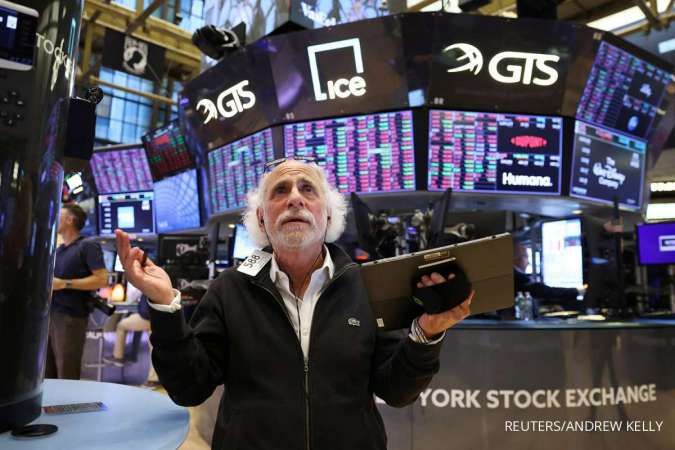 Perpanjang Penurunan, Wall Street Jatuh Terseret Saham Teknologi