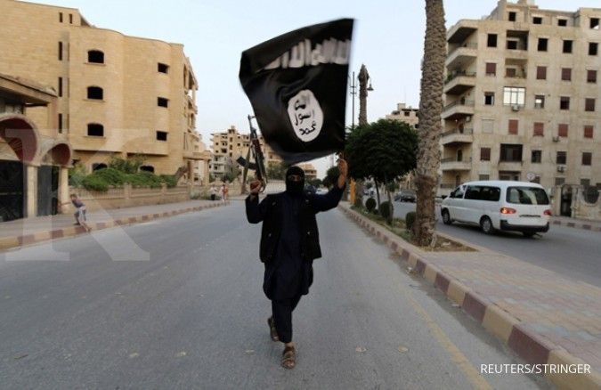 Cara ISIS menutup anjloknya pendapatan dari minyak