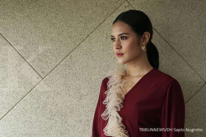 Penyanyi Raisa Andriana