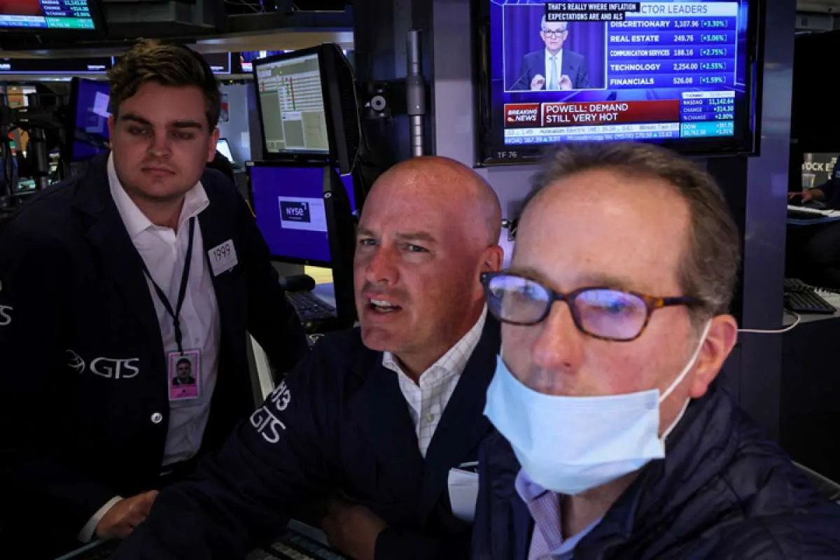Wall Street Bergairah, S&P dan Nasdaq Ditutup Menguat Empat Hari Berturut-turut