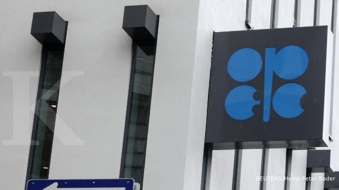 OPEC genjot produksi, harga minyak melorot