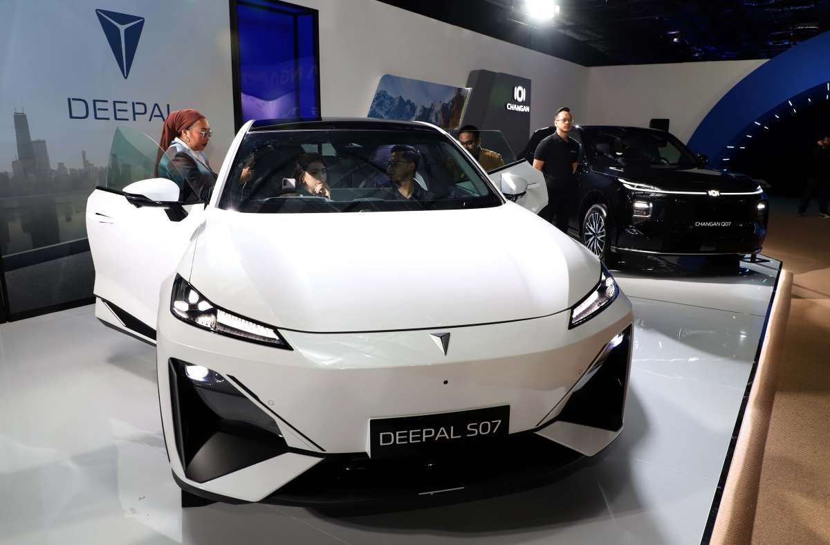 Pertaruhan Besar Nikel RI: Banjir Pasokan di Gudang LME, Kalah Saing Lawan LFP