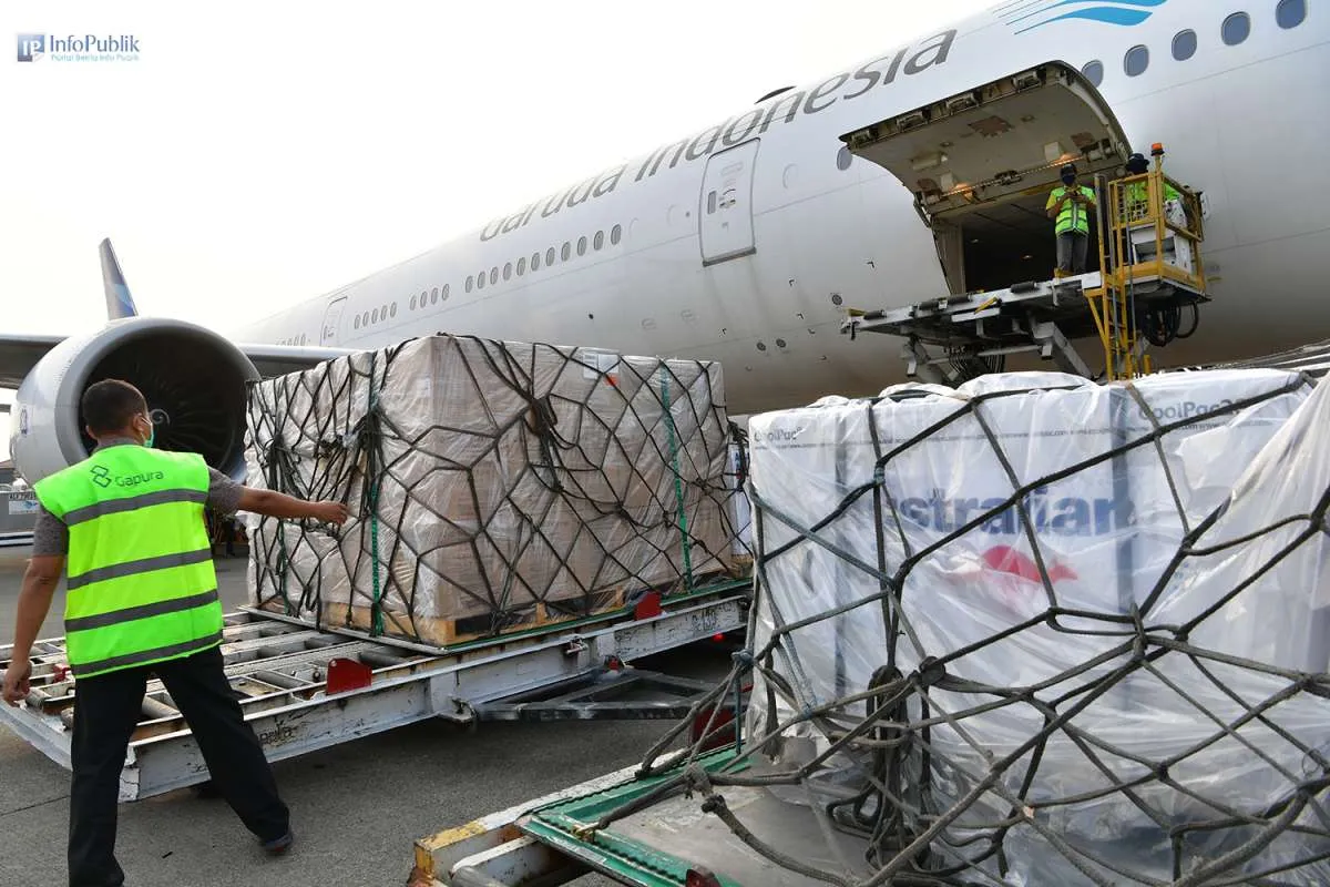 500.000 Dosis vaksin AstraZeneca bantuan pemerintah Australia tiba di Tanah Air