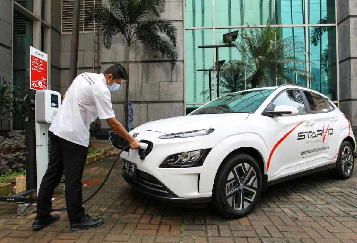 Tarik investor, Jokowi berikan insentif PPnBM 0% untuk mobil listrik ini