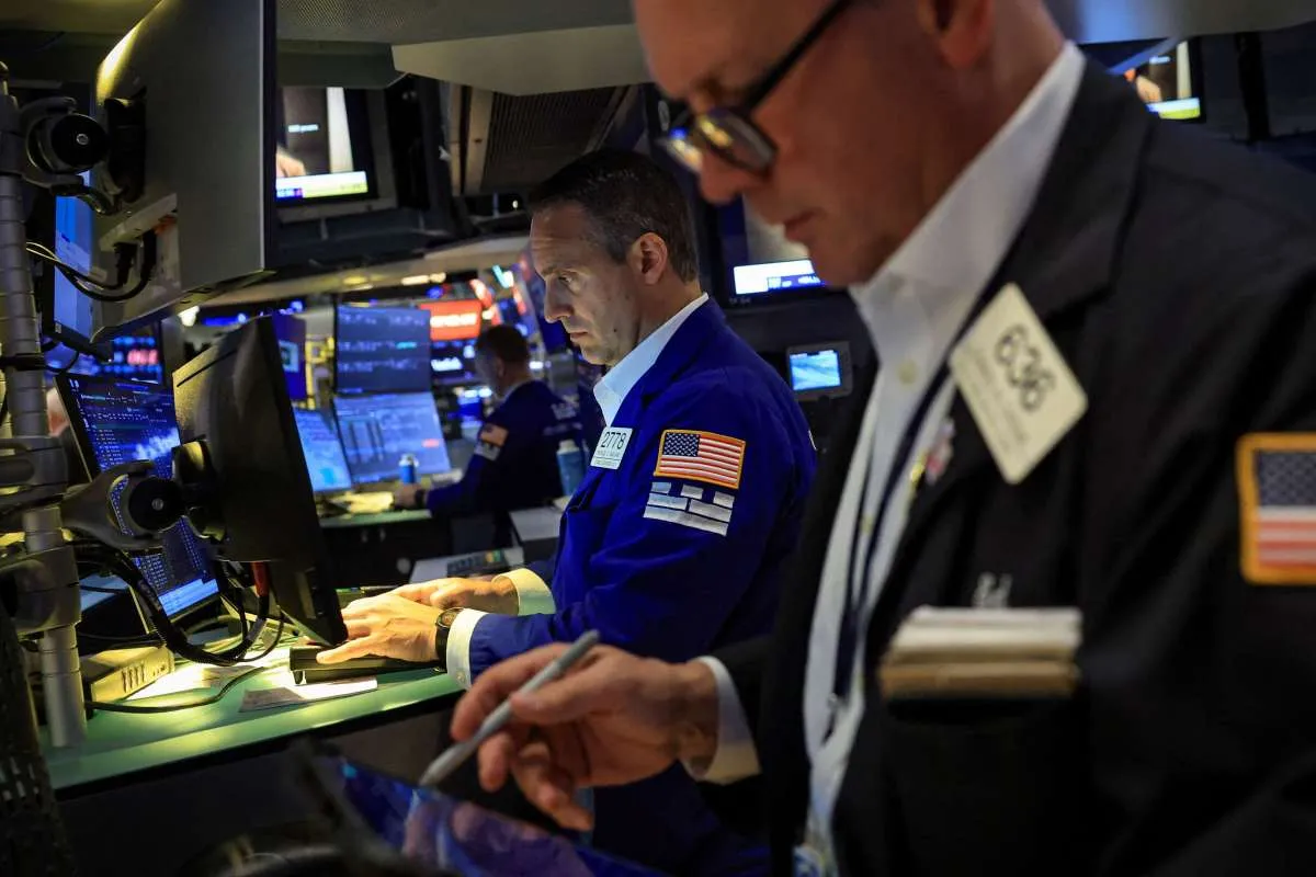 Wall Street Tertekan, Saham Teknologi dan AI Jadi Pemicu Aksi Jual Besar-besaran