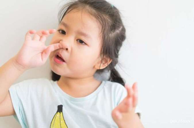 Anak Suka Ngupil? Ini 5 Cara Menghentikan Kebiasaan Ngupil pada Anak