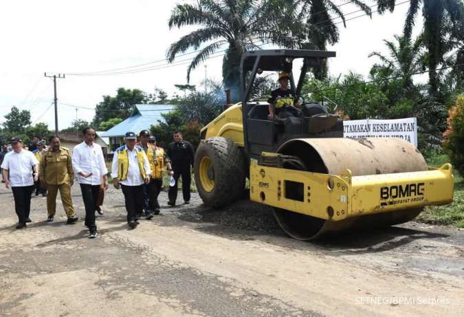 Percepat Perbaikan Infrastruktur Jalan di Seluruh Indonesia, Ini Target Jokowi 