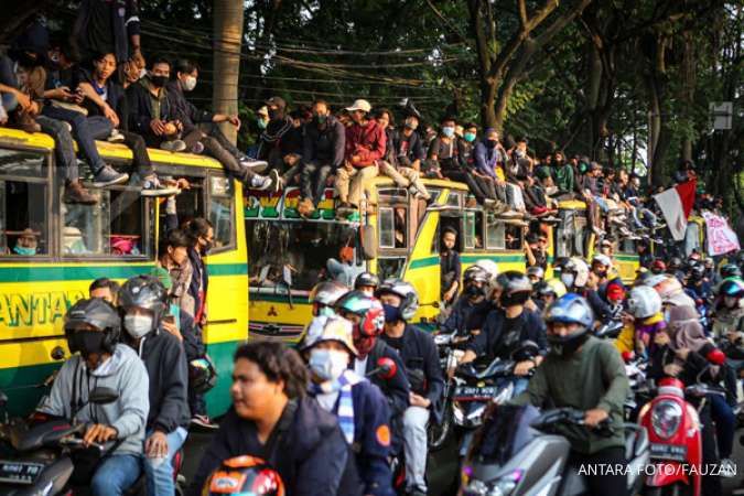 Klaster unjuk rasa muncul di Tangerang, 8 pendemo positif Covid-19  