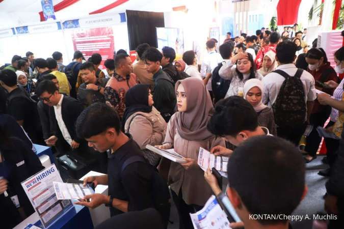 Wamenaker Sebut SE Penghapusan Syarat Usia Lowongan Kerja Bakal Selesai Minggu Depan