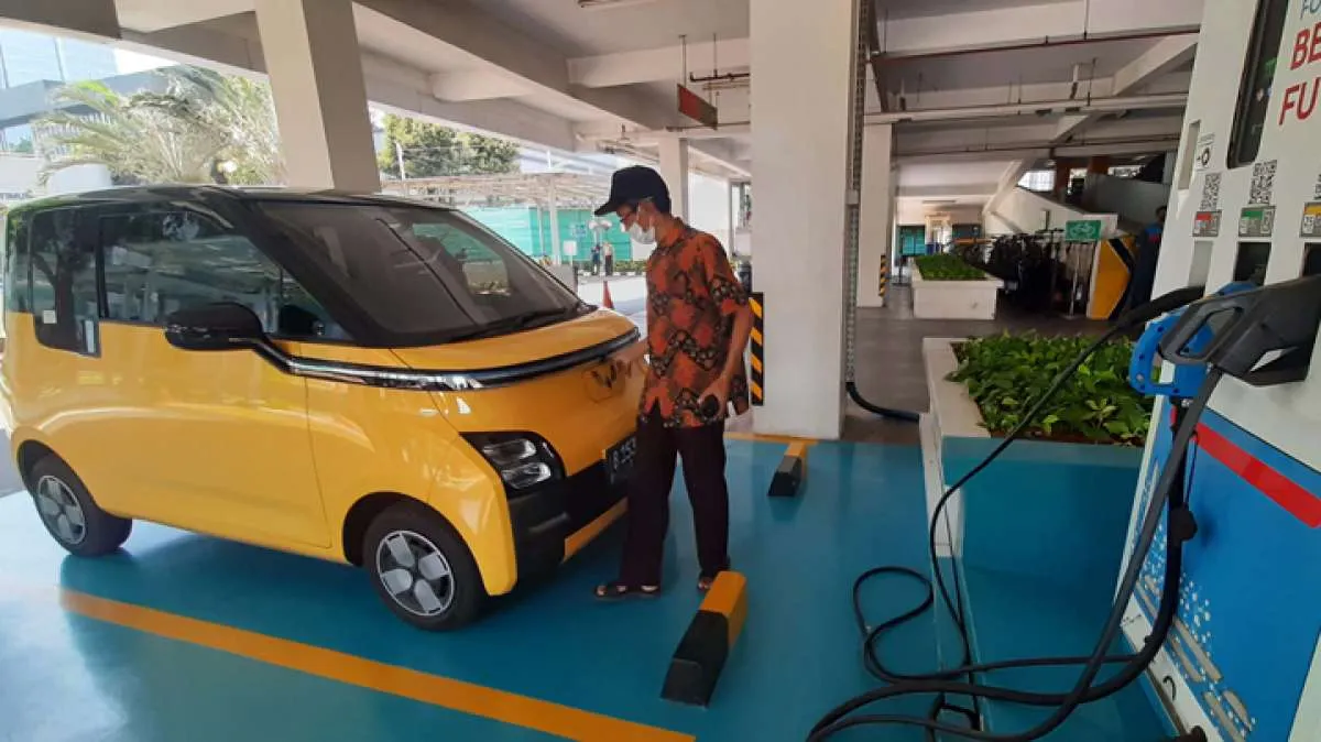 Suhu Panas Bikin Lemah, Kenali Jenis-Jenis Baterai Mobil Listrik
