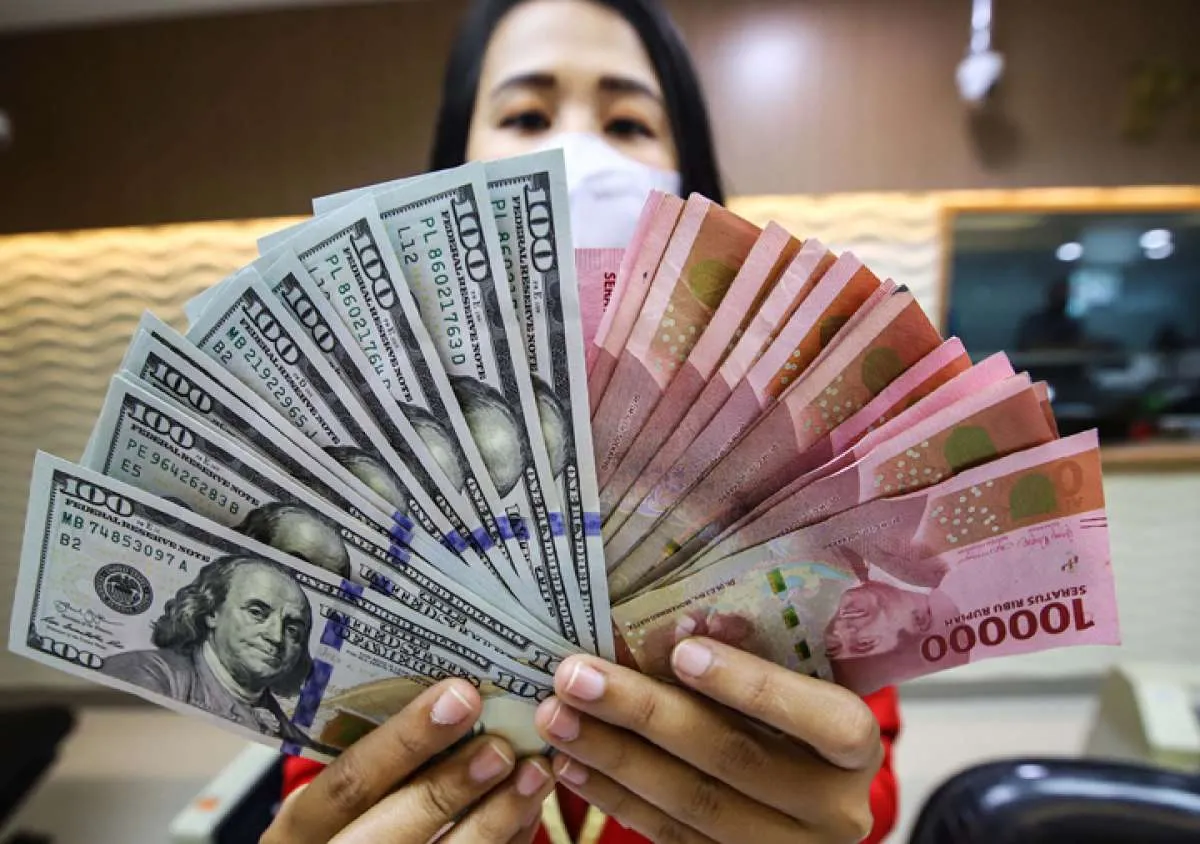 Rupiah Melemah, Begini Efeknya ke APBN 2023